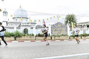 BIB: 
                            <button type="button" onclick="openModal(26215477)" class="btn btn-primary btn-sm float-right btn-popup" data-toggle="modal" data-target=".modal-high-quality">
                        <i class="fas fa-shopping-cart"></i> Add to Cart
                    </button>
                                            <button type="button" onclick="isThisMe(26215477, true)" class="btn btn-success btn-sm float-right btn-popup btn-isme hidden" data-toggle="tooltip" data-placement="bottom" title="นี่คือรูปของคุณใช่ไหม คลิกที่นี่เพื่อเอาเข้าอัลบั้ม">
                        <i class="fas fa-plus"></i> Add to album
                    </button>
                    <button type="button" onclick="isThisMe(26215477, false)" class="btn btn-warning btn-sm float-right btn-popup btn-isnotme hidden">
                        <i class="fas fa-ban"></i> Remove from album
                    </button>