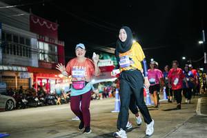 BIB: 
                            <button type="button" onclick="openModal(26391752)" class="btn btn-primary btn-sm float-right btn-popup" data-toggle="modal" data-target=".modal-high-quality">
                        <i class="fas fa-shopping-cart"></i> Add to Cart
                    </button>
                                            <button type="button" onclick="isThisMe(26391752, true)" class="btn btn-success btn-sm float-right btn-popup btn-isme hidden" data-toggle="tooltip" data-placement="bottom" title="นี่คือรูปของคุณใช่ไหม คลิกที่นี่เพื่อเอาเข้าอัลบั้ม">
                        <i class="fas fa-plus"></i> Add to album
                    </button>
                    <button type="button" onclick="isThisMe(26391752, false)" class="btn btn-warning btn-sm float-right btn-popup btn-isnotme hidden">
                        <i class="fas fa-ban"></i> Remove from album
                    </button>