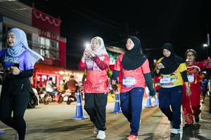 BIB: 
                            <button type="button" onclick="openModal(26389354)" class="btn btn-primary btn-sm float-right btn-popup" data-toggle="modal" data-target=".modal-high-quality">
                        <i class="fas fa-shopping-cart"></i> Add to Cart
                    </button>
                                            <button type="button" onclick="isThisMe(26389354, true)" class="btn btn-success btn-sm float-right btn-popup btn-isme hidden" data-toggle="tooltip" data-placement="bottom" title="นี่คือรูปของคุณใช่ไหม คลิกที่นี่เพื่อเอาเข้าอัลบั้ม">
                        <i class="fas fa-plus"></i> Add to album
                    </button>
                    <button type="button" onclick="isThisMe(26389354, false)" class="btn btn-warning btn-sm float-right btn-popup btn-isnotme hidden">
                        <i class="fas fa-ban"></i> Remove from album
                    </button>