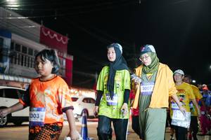 BIB: 
                            <button type="button" onclick="openModal(26389540)" class="btn btn-primary btn-sm float-right btn-popup" data-toggle="modal" data-target=".modal-high-quality">
                        <i class="fas fa-shopping-cart"></i> Add to Cart
                    </button>
                                            <button type="button" onclick="isThisMe(26389540, true)" class="btn btn-success btn-sm float-right btn-popup btn-isme hidden" data-toggle="tooltip" data-placement="bottom" title="นี่คือรูปของคุณใช่ไหม คลิกที่นี่เพื่อเอาเข้าอัลบั้ม">
                        <i class="fas fa-plus"></i> Add to album
                    </button>
                    <button type="button" onclick="isThisMe(26389540, false)" class="btn btn-warning btn-sm float-right btn-popup btn-isnotme hidden">
                        <i class="fas fa-ban"></i> Remove from album
                    </button>