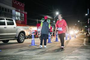 BIB: 
                            <button type="button" onclick="openModal(26392026)" class="btn btn-primary btn-sm float-right btn-popup" data-toggle="modal" data-target=".modal-high-quality">
                        <i class="fas fa-shopping-cart"></i> Add to Cart
                    </button>
                                            <button type="button" onclick="isThisMe(26392026, true)" class="btn btn-success btn-sm float-right btn-popup btn-isme hidden" data-toggle="tooltip" data-placement="bottom" title="นี่คือรูปของคุณใช่ไหม คลิกที่นี่เพื่อเอาเข้าอัลบั้ม">
                        <i class="fas fa-plus"></i> Add to album
                    </button>
                    <button type="button" onclick="isThisMe(26392026, false)" class="btn btn-warning btn-sm float-right btn-popup btn-isnotme hidden">
                        <i class="fas fa-ban"></i> Remove from album
                    </button>