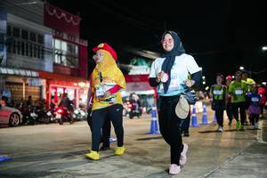 BIB: 
                            <button type="button" onclick="openModal(26391948)" class="btn btn-primary btn-sm float-right btn-popup" data-toggle="modal" data-target=".modal-high-quality">
                        <i class="fas fa-shopping-cart"></i> Add to Cart
                    </button>
                                            <button type="button" onclick="isThisMe(26391948, true)" class="btn btn-success btn-sm float-right btn-popup btn-isme hidden" data-toggle="tooltip" data-placement="bottom" title="นี่คือรูปของคุณใช่ไหม คลิกที่นี่เพื่อเอาเข้าอัลบั้ม">
                        <i class="fas fa-plus"></i> Add to album
                    </button>
                    <button type="button" onclick="isThisMe(26391948, false)" class="btn btn-warning btn-sm float-right btn-popup btn-isnotme hidden">
                        <i class="fas fa-ban"></i> Remove from album
                    </button>