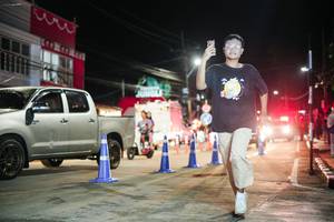 BIB: 
                            <button type="button" onclick="openModal(26392167)" class="btn btn-primary btn-sm float-right btn-popup" data-toggle="modal" data-target=".modal-high-quality">
                        <i class="fas fa-shopping-cart"></i> Add to Cart
                    </button>
                                            <button type="button" onclick="isThisMe(26392167, true)" class="btn btn-success btn-sm float-right btn-popup btn-isme hidden" data-toggle="tooltip" data-placement="bottom" title="นี่คือรูปของคุณใช่ไหม คลิกที่นี่เพื่อเอาเข้าอัลบั้ม">
                        <i class="fas fa-plus"></i> Add to album
                    </button>
                    <button type="button" onclick="isThisMe(26392167, false)" class="btn btn-warning btn-sm float-right btn-popup btn-isnotme hidden">
                        <i class="fas fa-ban"></i> Remove from album
                    </button>