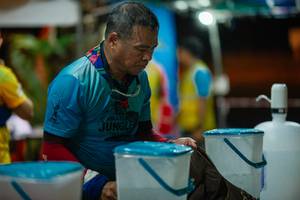 BIB: 
                            <button type="button" onclick="openModal(28450427)" class="btn btn-primary btn-sm float-right btn-popup" data-toggle="modal" data-target=".modal-high-quality">
                        <i class="fas fa-shopping-cart"></i> Add to Cart
                    </button>
                                            <button type="button" onclick="isThisMe(28450427, true)" class="btn btn-success btn-sm float-right btn-popup btn-isme hidden" data-toggle="tooltip" data-placement="bottom" title="นี่คือรูปของคุณใช่ไหม คลิกที่นี่เพื่อเอาเข้าอัลบั้ม">
                        <i class="fas fa-plus"></i> Add to album
                    </button>
                    <button type="button" onclick="isThisMe(28450427, false)" class="btn btn-warning btn-sm float-right btn-popup btn-isnotme hidden">
                        <i class="fas fa-ban"></i> Remove from album
                    </button>