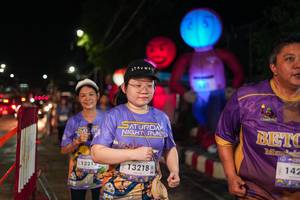 BIB: 13215, 13218, 142
                            <button type="button" onclick="openModal(28200370)" class="btn btn-primary btn-sm float-right btn-popup" data-toggle="modal" data-target=".modal-high-quality">
                        <i class="fas fa-shopping-cart"></i> Add to Cart
                    </button>
                                            <button type="button" onclick="isThisMe(28200370, true)" class="btn btn-success btn-sm float-right btn-popup btn-isme hidden" data-toggle="tooltip" data-placement="bottom" title="นี่คือรูปของคุณใช่ไหม คลิกที่นี่เพื่อเอาเข้าอัลบั้ม">
                        <i class="fas fa-plus"></i> Add to album
                    </button>
                    <button type="button" onclick="isThisMe(28200370, false)" class="btn btn-warning btn-sm float-right btn-popup btn-isnotme hidden">
                        <i class="fas fa-ban"></i> Remove from album
                    </button>