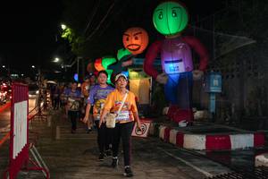 BIB: 4006
                            <button type="button" onclick="openModal(28200410)" class="btn btn-primary btn-sm float-right btn-popup" data-toggle="modal" data-target=".modal-high-quality">
                        <i class="fas fa-shopping-cart"></i> Add to Cart
                    </button>
                                            <button type="button" onclick="isThisMe(28200410, true)" class="btn btn-success btn-sm float-right btn-popup btn-isme hidden" data-toggle="tooltip" data-placement="bottom" title="นี่คือรูปของคุณใช่ไหม คลิกที่นี่เพื่อเอาเข้าอัลบั้ม">
                        <i class="fas fa-plus"></i> Add to album
                    </button>
                    <button type="button" onclick="isThisMe(28200410, false)" class="btn btn-warning btn-sm float-right btn-popup btn-isnotme hidden">
                        <i class="fas fa-ban"></i> Remove from album
                    </button>