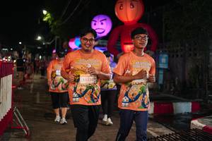 BIB: 15230
                            <button type="button" onclick="openModal(28201522)" class="btn btn-primary btn-sm float-right btn-popup" data-toggle="modal" data-target=".modal-high-quality">
                        <i class="fas fa-shopping-cart"></i> Add to Cart
                    </button>
                                            <button type="button" onclick="isThisMe(28201522, true)" class="btn btn-success btn-sm float-right btn-popup btn-isme hidden" data-toggle="tooltip" data-placement="bottom" title="นี่คือรูปของคุณใช่ไหม คลิกที่นี่เพื่อเอาเข้าอัลบั้ม">
                        <i class="fas fa-plus"></i> Add to album
                    </button>
                    <button type="button" onclick="isThisMe(28201522, false)" class="btn btn-warning btn-sm float-right btn-popup btn-isnotme hidden">
                        <i class="fas fa-ban"></i> Remove from album
                    </button>