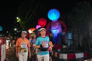 BIB: 13530
                            <button type="button" onclick="openModal(28201005)" class="btn btn-primary btn-sm float-right btn-popup" data-toggle="modal" data-target=".modal-high-quality">
                        <i class="fas fa-shopping-cart"></i> Add to Cart
                    </button>
                                            <button type="button" onclick="isThisMe(28201005, true)" class="btn btn-success btn-sm float-right btn-popup btn-isme hidden" data-toggle="tooltip" data-placement="bottom" title="นี่คือรูปของคุณใช่ไหม คลิกที่นี่เพื่อเอาเข้าอัลบั้ม">
                        <i class="fas fa-plus"></i> Add to album
                    </button>
                    <button type="button" onclick="isThisMe(28201005, false)" class="btn btn-warning btn-sm float-right btn-popup btn-isnotme hidden">
                        <i class="fas fa-ban"></i> Remove from album
                    </button>