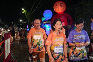 BIB: 15290, 13293
                            <button type="button" onclick="openModal(28201468)" class="btn btn-primary btn-sm float-right btn-popup" data-toggle="modal" data-target=".modal-high-quality">
                        <i class="fas fa-shopping-cart"></i> Add to Cart
                    </button>
                                            <button type="button" onclick="isThisMe(28201468, true)" class="btn btn-success btn-sm float-right btn-popup btn-isme hidden" data-toggle="tooltip" data-placement="bottom" title="นี่คือรูปของคุณใช่ไหม คลิกที่นี่เพื่อเอาเข้าอัลบั้ม">
                        <i class="fas fa-plus"></i> Add to album
                    </button>
                    <button type="button" onclick="isThisMe(28201468, false)" class="btn btn-warning btn-sm float-right btn-popup btn-isnotme hidden">
                        <i class="fas fa-ban"></i> Remove from album
                    </button>