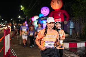 BIB: 13650, 115
                            <button type="button" onclick="openModal(28201888)" class="btn btn-primary btn-sm float-right btn-popup" data-toggle="modal" data-target=".modal-high-quality">
                        <i class="fas fa-shopping-cart"></i> Add to Cart
                    </button>
                                            <button type="button" onclick="isThisMe(28201888, true)" class="btn btn-success btn-sm float-right btn-popup btn-isme hidden" data-toggle="tooltip" data-placement="bottom" title="นี่คือรูปของคุณใช่ไหม คลิกที่นี่เพื่อเอาเข้าอัลบั้ม">
                        <i class="fas fa-plus"></i> Add to album
                    </button>
                    <button type="button" onclick="isThisMe(28201888, false)" class="btn btn-warning btn-sm float-right btn-popup btn-isnotme hidden">
                        <i class="fas fa-ban"></i> Remove from album
                    </button>