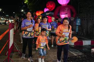 BIB: 140682, 1300, 3377
                            <button type="button" onclick="openModal(28200626)" class="btn btn-primary btn-sm float-right btn-popup" data-toggle="modal" data-target=".modal-high-quality">
                        <i class="fas fa-shopping-cart"></i> Add to Cart
                    </button>
                                            <button type="button" onclick="isThisMe(28200626, true)" class="btn btn-success btn-sm float-right btn-popup btn-isme hidden" data-toggle="tooltip" data-placement="bottom" title="นี่คือรูปของคุณใช่ไหม คลิกที่นี่เพื่อเอาเข้าอัลบั้ม">
                        <i class="fas fa-plus"></i> Add to album
                    </button>
                    <button type="button" onclick="isThisMe(28200626, false)" class="btn btn-warning btn-sm float-right btn-popup btn-isnotme hidden">
                        <i class="fas fa-ban"></i> Remove from album
                    </button>