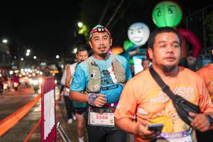 BIB: 5566
                            <button type="button" onclick="openModal(28201840)" class="btn btn-primary btn-sm float-right btn-popup" data-toggle="modal" data-target=".modal-high-quality">
                        <i class="fas fa-shopping-cart"></i> Add to Cart
                    </button>
                                            <button type="button" onclick="isThisMe(28201840, true)" class="btn btn-success btn-sm float-right btn-popup btn-isme hidden" data-toggle="tooltip" data-placement="bottom" title="นี่คือรูปของคุณใช่ไหม คลิกที่นี่เพื่อเอาเข้าอัลบั้ม">
                        <i class="fas fa-plus"></i> Add to album
                    </button>
                    <button type="button" onclick="isThisMe(28201840, false)" class="btn btn-warning btn-sm float-right btn-popup btn-isnotme hidden">
                        <i class="fas fa-ban"></i> Remove from album
                    </button>