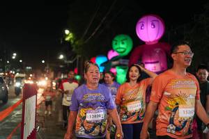 BIB: 13820, 15364, 15362
                            <button type="button" onclick="openModal(28200204)" class="btn btn-primary btn-sm float-right btn-popup" data-toggle="modal" data-target=".modal-high-quality">
                        <i class="fas fa-shopping-cart"></i> Add to Cart
                    </button>
                                            <button type="button" onclick="isThisMe(28200204, true)" class="btn btn-success btn-sm float-right btn-popup btn-isme hidden" data-toggle="tooltip" data-placement="bottom" title="นี่คือรูปของคุณใช่ไหม คลิกที่นี่เพื่อเอาเข้าอัลบั้ม">
                        <i class="fas fa-plus"></i> Add to album
                    </button>
                    <button type="button" onclick="isThisMe(28200204, false)" class="btn btn-warning btn-sm float-right btn-popup btn-isnotme hidden">
                        <i class="fas fa-ban"></i> Remove from album
                    </button>