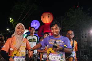 BIB: 1977080, 2569, 137, 13425, 13424
                            <button type="button" onclick="openModal(28200734)" class="btn btn-primary btn-sm float-right btn-popup" data-toggle="modal" data-target=".modal-high-quality">
                        <i class="fas fa-shopping-cart"></i> Add to Cart
                    </button>
                                            <button type="button" onclick="isThisMe(28200734, true)" class="btn btn-success btn-sm float-right btn-popup btn-isme hidden" data-toggle="tooltip" data-placement="bottom" title="นี่คือรูปของคุณใช่ไหม คลิกที่นี่เพื่อเอาเข้าอัลบั้ม">
                        <i class="fas fa-plus"></i> Add to album
                    </button>
                    <button type="button" onclick="isThisMe(28200734, false)" class="btn btn-warning btn-sm float-right btn-popup btn-isnotme hidden">
                        <i class="fas fa-ban"></i> Remove from album
                    </button>