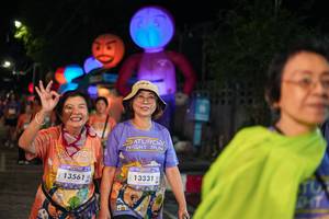 BIB: 13561, 13331, 224
                            <button type="button" onclick="openModal(28199964)" class="btn btn-primary btn-sm float-right btn-popup" data-toggle="modal" data-target=".modal-high-quality">
                        <i class="fas fa-shopping-cart"></i> Add to Cart
                    </button>
                                            <button type="button" onclick="isThisMe(28199964, true)" class="btn btn-success btn-sm float-right btn-popup btn-isme hidden" data-toggle="tooltip" data-placement="bottom" title="นี่คือรูปของคุณใช่ไหม คลิกที่นี่เพื่อเอาเข้าอัลบั้ม">
                        <i class="fas fa-plus"></i> Add to album
                    </button>
                    <button type="button" onclick="isThisMe(28199964, false)" class="btn btn-warning btn-sm float-right btn-popup btn-isnotme hidden">
                        <i class="fas fa-ban"></i> Remove from album
                    </button>