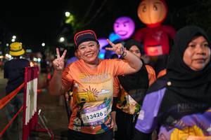 BIB: 13426, 16061
                            <button type="button" onclick="openModal(28201590)" class="btn btn-primary btn-sm float-right btn-popup" data-toggle="modal" data-target=".modal-high-quality">
                        <i class="fas fa-shopping-cart"></i> Add to Cart
                    </button>
                                            <button type="button" onclick="isThisMe(28201590, true)" class="btn btn-success btn-sm float-right btn-popup btn-isme hidden" data-toggle="tooltip" data-placement="bottom" title="นี่คือรูปของคุณใช่ไหม คลิกที่นี่เพื่อเอาเข้าอัลบั้ม">
                        <i class="fas fa-plus"></i> Add to album
                    </button>
                    <button type="button" onclick="isThisMe(28201590, false)" class="btn btn-warning btn-sm float-right btn-popup btn-isnotme hidden">
                        <i class="fas fa-ban"></i> Remove from album
                    </button>
