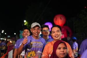 BIB: 140
                            <button type="button" onclick="openModal(28199882)" class="btn btn-primary btn-sm float-right btn-popup" data-toggle="modal" data-target=".modal-high-quality">
                        <i class="fas fa-shopping-cart"></i> Add to Cart
                    </button>
                                            <button type="button" onclick="isThisMe(28199882, true)" class="btn btn-success btn-sm float-right btn-popup btn-isme hidden" data-toggle="tooltip" data-placement="bottom" title="นี่คือรูปของคุณใช่ไหม คลิกที่นี่เพื่อเอาเข้าอัลบั้ม">
                        <i class="fas fa-plus"></i> Add to album
                    </button>
                    <button type="button" onclick="isThisMe(28199882, false)" class="btn btn-warning btn-sm float-right btn-popup btn-isnotme hidden">
                        <i class="fas fa-ban"></i> Remove from album
                    </button>