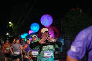 BIB: 14136, 13833
                            <button type="button" onclick="openModal(28201093)" class="btn btn-primary btn-sm float-right btn-popup" data-toggle="modal" data-target=".modal-high-quality">
                        <i class="fas fa-shopping-cart"></i> Add to Cart
                    </button>
                                            <button type="button" onclick="isThisMe(28201093, true)" class="btn btn-success btn-sm float-right btn-popup btn-isme hidden" data-toggle="tooltip" data-placement="bottom" title="นี่คือรูปของคุณใช่ไหม คลิกที่นี่เพื่อเอาเข้าอัลบั้ม">
                        <i class="fas fa-plus"></i> Add to album
                    </button>
                    <button type="button" onclick="isThisMe(28201093, false)" class="btn btn-warning btn-sm float-right btn-popup btn-isnotme hidden">
                        <i class="fas fa-ban"></i> Remove from album
                    </button>