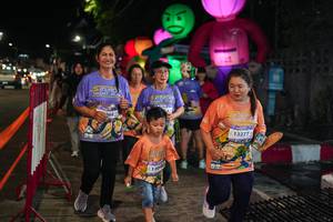 BIB: 268, 130, 13377
                            <button type="button" onclick="openModal(28200622)" class="btn btn-primary btn-sm float-right btn-popup" data-toggle="modal" data-target=".modal-high-quality">
                        <i class="fas fa-shopping-cart"></i> Add to Cart
                    </button>
                                            <button type="button" onclick="isThisMe(28200622, true)" class="btn btn-success btn-sm float-right btn-popup btn-isme hidden" data-toggle="tooltip" data-placement="bottom" title="นี่คือรูปของคุณใช่ไหม คลิกที่นี่เพื่อเอาเข้าอัลบั้ม">
                        <i class="fas fa-plus"></i> Add to album
                    </button>
                    <button type="button" onclick="isThisMe(28200622, false)" class="btn btn-warning btn-sm float-right btn-popup btn-isnotme hidden">
                        <i class="fas fa-ban"></i> Remove from album
                    </button>