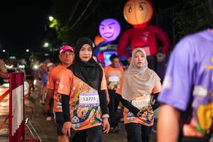 BIB: 13775, 15259
                            <button type="button" onclick="openModal(28201718)" class="btn btn-primary btn-sm float-right btn-popup" data-toggle="modal" data-target=".modal-high-quality">
                        <i class="fas fa-shopping-cart"></i> Add to Cart
                    </button>
                                            <button type="button" onclick="isThisMe(28201718, true)" class="btn btn-success btn-sm float-right btn-popup btn-isme hidden" data-toggle="tooltip" data-placement="bottom" title="นี่คือรูปของคุณใช่ไหม คลิกที่นี่เพื่อเอาเข้าอัลบั้ม">
                        <i class="fas fa-plus"></i> Add to album
                    </button>
                    <button type="button" onclick="isThisMe(28201718, false)" class="btn btn-warning btn-sm float-right btn-popup btn-isnotme hidden">
                        <i class="fas fa-ban"></i> Remove from album
                    </button>