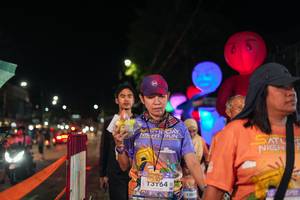 BIB: 13164
                            <button type="button" onclick="openModal(28200141)" class="btn btn-primary btn-sm float-right btn-popup" data-toggle="modal" data-target=".modal-high-quality">
                        <i class="fas fa-shopping-cart"></i> Add to Cart
                    </button>
                                            <button type="button" onclick="isThisMe(28200141, true)" class="btn btn-success btn-sm float-right btn-popup btn-isme hidden" data-toggle="tooltip" data-placement="bottom" title="นี่คือรูปของคุณใช่ไหม คลิกที่นี่เพื่อเอาเข้าอัลบั้ม">
                        <i class="fas fa-plus"></i> Add to album
                    </button>
                    <button type="button" onclick="isThisMe(28200141, false)" class="btn btn-warning btn-sm float-right btn-popup btn-isnotme hidden">
                        <i class="fas fa-ban"></i> Remove from album
                    </button>