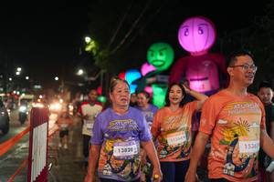 BIB: 15364, 13820, 15362
                            <button type="button" onclick="openModal(28200208)" class="btn btn-primary btn-sm float-right btn-popup" data-toggle="modal" data-target=".modal-high-quality">
                        <i class="fas fa-shopping-cart"></i> Add to Cart
                    </button>
                                            <button type="button" onclick="isThisMe(28200208, true)" class="btn btn-success btn-sm float-right btn-popup btn-isme hidden" data-toggle="tooltip" data-placement="bottom" title="นี่คือรูปของคุณใช่ไหม คลิกที่นี่เพื่อเอาเข้าอัลบั้ม">
                        <i class="fas fa-plus"></i> Add to album
                    </button>
                    <button type="button" onclick="isThisMe(28200208, false)" class="btn btn-warning btn-sm float-right btn-popup btn-isnotme hidden">
                        <i class="fas fa-ban"></i> Remove from album
                    </button>