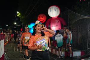 BIB: 1404, 
                            <button type="button" onclick="openModal(28200317)" class="btn btn-primary btn-sm float-right btn-popup" data-toggle="modal" data-target=".modal-high-quality">
                        <i class="fas fa-shopping-cart"></i> Add to Cart
                    </button>
                                            <button type="button" onclick="isThisMe(28200317, true)" class="btn btn-success btn-sm float-right btn-popup btn-isme hidden" data-toggle="tooltip" data-placement="bottom" title="นี่คือรูปของคุณใช่ไหม คลิกที่นี่เพื่อเอาเข้าอัลบั้ม">
                        <i class="fas fa-plus"></i> Add to album
                    </button>
                    <button type="button" onclick="isThisMe(28200317, false)" class="btn btn-warning btn-sm float-right btn-popup btn-isnotme hidden">
                        <i class="fas fa-ban"></i> Remove from album
                    </button>