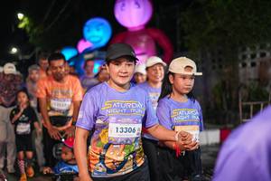 BIB: 13306
                            <button type="button" onclick="openModal(28201698)" class="btn btn-primary btn-sm float-right btn-popup" data-toggle="modal" data-target=".modal-high-quality">
                        <i class="fas fa-shopping-cart"></i> Add to Cart
                    </button>
                                            <button type="button" onclick="isThisMe(28201698, true)" class="btn btn-success btn-sm float-right btn-popup btn-isme hidden" data-toggle="tooltip" data-placement="bottom" title="นี่คือรูปของคุณใช่ไหม คลิกที่นี่เพื่อเอาเข้าอัลบั้ม">
                        <i class="fas fa-plus"></i> Add to album
                    </button>
                    <button type="button" onclick="isThisMe(28201698, false)" class="btn btn-warning btn-sm float-right btn-popup btn-isnotme hidden">
                        <i class="fas fa-ban"></i> Remove from album
                    </button>