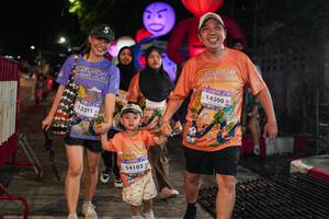 BIB: 14300, 13211, 14102
                            <button type="button" onclick="openModal(28200287)" class="btn btn-primary btn-sm float-right btn-popup" data-toggle="modal" data-target=".modal-high-quality">
                        <i class="fas fa-shopping-cart"></i> Add to Cart
                    </button>
                                            <button type="button" onclick="isThisMe(28200287, true)" class="btn btn-success btn-sm float-right btn-popup btn-isme hidden" data-toggle="tooltip" data-placement="bottom" title="นี่คือรูปของคุณใช่ไหม คลิกที่นี่เพื่อเอาเข้าอัลบั้ม">
                        <i class="fas fa-plus"></i> Add to album
                    </button>
                    <button type="button" onclick="isThisMe(28200287, false)" class="btn btn-warning btn-sm float-right btn-popup btn-isnotme hidden">
                        <i class="fas fa-ban"></i> Remove from album
                    </button>
