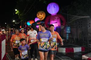 BIB: 1440, 13010, 13593, 0996
                            <button type="button" onclick="openModal(28200433)" class="btn btn-primary btn-sm float-right btn-popup" data-toggle="modal" data-target=".modal-high-quality">
                        <i class="fas fa-shopping-cart"></i> Add to Cart
                    </button>
                                            <button type="button" onclick="isThisMe(28200433, true)" class="btn btn-success btn-sm float-right btn-popup btn-isme hidden" data-toggle="tooltip" data-placement="bottom" title="นี่คือรูปของคุณใช่ไหม คลิกที่นี่เพื่อเอาเข้าอัลบั้ม">
                        <i class="fas fa-plus"></i> Add to album
                    </button>
                    <button type="button" onclick="isThisMe(28200433, false)" class="btn btn-warning btn-sm float-right btn-popup btn-isnotme hidden">
                        <i class="fas fa-ban"></i> Remove from album
                    </button>
