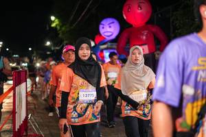 BIB: 13775, 15259
                            <button type="button" onclick="openModal(28201719)" class="btn btn-primary btn-sm float-right btn-popup" data-toggle="modal" data-target=".modal-high-quality">
                        <i class="fas fa-shopping-cart"></i> Add to Cart
                    </button>
                                            <button type="button" onclick="isThisMe(28201719, true)" class="btn btn-success btn-sm float-right btn-popup btn-isme hidden" data-toggle="tooltip" data-placement="bottom" title="นี่คือรูปของคุณใช่ไหม คลิกที่นี่เพื่อเอาเข้าอัลบั้ม">
                        <i class="fas fa-plus"></i> Add to album
                    </button>
                    <button type="button" onclick="isThisMe(28201719, false)" class="btn btn-warning btn-sm float-right btn-popup btn-isnotme hidden">
                        <i class="fas fa-ban"></i> Remove from album
                    </button>