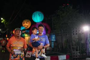 BIB: 14092
                            <button type="button" onclick="openModal(28201188)" class="btn btn-primary btn-sm float-right btn-popup" data-toggle="modal" data-target=".modal-high-quality">
                        <i class="fas fa-shopping-cart"></i> Add to Cart
                    </button>
                                            <button type="button" onclick="isThisMe(28201188, true)" class="btn btn-success btn-sm float-right btn-popup btn-isme hidden" data-toggle="tooltip" data-placement="bottom" title="นี่คือรูปของคุณใช่ไหม คลิกที่นี่เพื่อเอาเข้าอัลบั้ม">
                        <i class="fas fa-plus"></i> Add to album
                    </button>
                    <button type="button" onclick="isThisMe(28201188, false)" class="btn btn-warning btn-sm float-right btn-popup btn-isnotme hidden">
                        <i class="fas fa-ban"></i> Remove from album
                    </button>