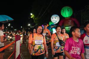 BIB: 13903, 132, 329
                            <button type="button" onclick="openModal(28200765)" class="btn btn-primary btn-sm float-right btn-popup" data-toggle="modal" data-target=".modal-high-quality">
                        <i class="fas fa-shopping-cart"></i> Add to Cart
                    </button>
                                            <button type="button" onclick="isThisMe(28200765, true)" class="btn btn-success btn-sm float-right btn-popup btn-isme hidden" data-toggle="tooltip" data-placement="bottom" title="นี่คือรูปของคุณใช่ไหม คลิกที่นี่เพื่อเอาเข้าอัลบั้ม">
                        <i class="fas fa-plus"></i> Add to album
                    </button>
                    <button type="button" onclick="isThisMe(28200765, false)" class="btn btn-warning btn-sm float-right btn-popup btn-isnotme hidden">
                        <i class="fas fa-ban"></i> Remove from album
                    </button>