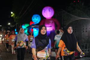 BIB: 15204
                            <button type="button" onclick="openModal(28200336)" class="btn btn-primary btn-sm float-right btn-popup" data-toggle="modal" data-target=".modal-high-quality">
                        <i class="fas fa-shopping-cart"></i> Add to Cart
                    </button>
                                            <button type="button" onclick="isThisMe(28200336, true)" class="btn btn-success btn-sm float-right btn-popup btn-isme hidden" data-toggle="tooltip" data-placement="bottom" title="นี่คือรูปของคุณใช่ไหม คลิกที่นี่เพื่อเอาเข้าอัลบั้ม">
                        <i class="fas fa-plus"></i> Add to album
                    </button>
                    <button type="button" onclick="isThisMe(28200336, false)" class="btn btn-warning btn-sm float-right btn-popup btn-isnotme hidden">
                        <i class="fas fa-ban"></i> Remove from album
                    </button>