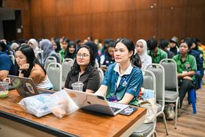 BIB: 
                            <button type="button" onclick="openModal(28625249)" class="btn btn-primary btn-sm float-right btn-popup" data-toggle="modal" data-target=".modal-high-quality">
                        <i class="fas fa-shopping-cart"></i> Add to Cart
                    </button>
                                            <button type="button" onclick="isThisMe(28625249, true)" class="btn btn-success btn-sm float-right btn-popup btn-isme hidden" data-toggle="tooltip" data-placement="bottom" title="นี่คือรูปของคุณใช่ไหม คลิกที่นี่เพื่อเอาเข้าอัลบั้ม">
                        <i class="fas fa-plus"></i> Add to album
                    </button>
                    <button type="button" onclick="isThisMe(28625249, false)" class="btn btn-warning btn-sm float-right btn-popup btn-isnotme hidden">
                        <i class="fas fa-ban"></i> Remove from album
                    </button>