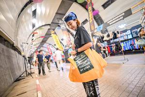 BIB: 
                            <button type="button" onclick="openModal(28625266)" class="btn btn-primary btn-sm float-right btn-popup" data-toggle="modal" data-target=".modal-high-quality">
                        <i class="fas fa-shopping-cart"></i> Add to Cart
                    </button>
                                            <button type="button" onclick="isThisMe(28625266, true)" class="btn btn-success btn-sm float-right btn-popup btn-isme hidden" data-toggle="tooltip" data-placement="bottom" title="นี่คือรูปของคุณใช่ไหม คลิกที่นี่เพื่อเอาเข้าอัลบั้ม">
                        <i class="fas fa-plus"></i> Add to album
                    </button>
                    <button type="button" onclick="isThisMe(28625266, false)" class="btn btn-warning btn-sm float-right btn-popup btn-isnotme hidden">
                        <i class="fas fa-ban"></i> Remove from album
                    </button>