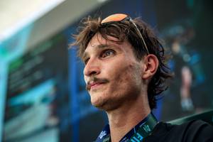 BIB: 
                            <button type="button" onclick="openModal(28624316)" class="btn btn-primary btn-sm float-right btn-popup" data-toggle="modal" data-target=".modal-high-quality">
                        <i class="fas fa-shopping-cart"></i> Add to Cart
                    </button>
                                            <button type="button" onclick="isThisMe(28624316, true)" class="btn btn-success btn-sm float-right btn-popup btn-isme hidden" data-toggle="tooltip" data-placement="bottom" title="นี่คือรูปของคุณใช่ไหม คลิกที่นี่เพื่อเอาเข้าอัลบั้ม">
                        <i class="fas fa-plus"></i> Add to album
                    </button>
                    <button type="button" onclick="isThisMe(28624316, false)" class="btn btn-warning btn-sm float-right btn-popup btn-isnotme hidden">
                        <i class="fas fa-ban"></i> Remove from album
                    </button>