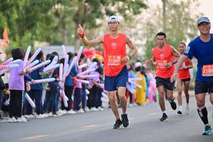 BIB: 21507, 20877, 2189
                            <button type="button" onclick="openModal(10754661)" class="btn btn-primary btn-sm float-right btn-popup" data-toggle="modal" data-target=".modal-high-quality">
                        <i class="fas fa-shopping-cart"></i> Add to Cart
                    </button>
                                            <button type="button" onclick="isThisMe(10754661, true)" class="btn btn-success btn-sm float-right btn-popup btn-isme hidden" data-toggle="tooltip" data-placement="bottom" title="นี่คือรูปของคุณใช่ไหม คลิกที่นี่เพื่อเอาเข้าอัลบั้ม">
                        <i class="fas fa-plus"></i> Add to album
                    </button>
                    <button type="button" onclick="isThisMe(10754661, false)" class="btn btn-warning btn-sm float-right btn-popup btn-isnotme hidden">
                        <i class="fas fa-ban"></i> Remove from album
                    </button>