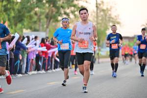 BIB: 20240, 83913
                            <button type="button" onclick="openModal(10770738)" class="btn btn-primary btn-sm float-right btn-popup" data-toggle="modal" data-target=".modal-high-quality">
                        <i class="fas fa-shopping-cart"></i> Add to Cart
                    </button>
                                            <button type="button" onclick="isThisMe(10770738, true)" class="btn btn-success btn-sm float-right btn-popup btn-isme hidden" data-toggle="tooltip" data-placement="bottom" title="นี่คือรูปของคุณใช่ไหม คลิกที่นี่เพื่อเอาเข้าอัลบั้ม">
                        <i class="fas fa-plus"></i> Add to album
                    </button>
                    <button type="button" onclick="isThisMe(10770738, false)" class="btn btn-warning btn-sm float-right btn-popup btn-isnotme hidden">
                        <i class="fas fa-ban"></i> Remove from album
                    </button>