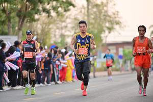BIB: 26218, 22209, 26197
                            <button type="button" onclick="openModal(10755052)" class="btn btn-primary btn-sm float-right btn-popup" data-toggle="modal" data-target=".modal-high-quality">
                        <i class="fas fa-shopping-cart"></i> Add to Cart
                    </button>
                                            <button type="button" onclick="isThisMe(10755052, true)" class="btn btn-success btn-sm float-right btn-popup btn-isme hidden" data-toggle="tooltip" data-placement="bottom" title="นี่คือรูปของคุณใช่ไหม คลิกที่นี่เพื่อเอาเข้าอัลบั้ม">
                        <i class="fas fa-plus"></i> Add to album
                    </button>
                    <button type="button" onclick="isThisMe(10755052, false)" class="btn btn-warning btn-sm float-right btn-popup btn-isnotme hidden">
                        <i class="fas fa-ban"></i> Remove from album
                    </button>