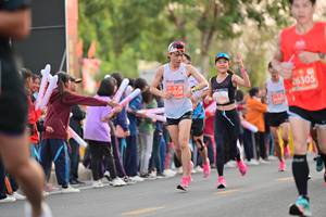BIB: 26305, 058, 23306
                            <button type="button" onclick="openModal(10756831)" class="btn btn-primary btn-sm float-right btn-popup" data-toggle="modal" data-target=".modal-high-quality">
                        <i class="fas fa-shopping-cart"></i> Add to Cart
                    </button>
                                            <button type="button" onclick="isThisMe(10756831, true)" class="btn btn-success btn-sm float-right btn-popup btn-isme hidden" data-toggle="tooltip" data-placement="bottom" title="นี่คือรูปของคุณใช่ไหม คลิกที่นี่เพื่อเอาเข้าอัลบั้ม">
                        <i class="fas fa-plus"></i> Add to album
                    </button>
                    <button type="button" onclick="isThisMe(10756831, false)" class="btn btn-warning btn-sm float-right btn-popup btn-isnotme hidden">
                        <i class="fas fa-ban"></i> Remove from album
                    </button>