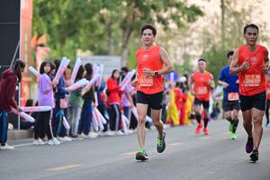 BIB: 6100, 26659
                            <button type="button" onclick="openModal(10758291)" class="btn btn-primary btn-sm float-right btn-popup" data-toggle="modal" data-target=".modal-high-quality">
                        <i class="fas fa-shopping-cart"></i> Add to Cart
                    </button>
                                            <button type="button" onclick="isThisMe(10758291, true)" class="btn btn-success btn-sm float-right btn-popup btn-isme hidden" data-toggle="tooltip" data-placement="bottom" title="นี่คือรูปของคุณใช่ไหม คลิกที่นี่เพื่อเอาเข้าอัลบั้ม">
                        <i class="fas fa-plus"></i> Add to album
                    </button>
                    <button type="button" onclick="isThisMe(10758291, false)" class="btn btn-warning btn-sm float-right btn-popup btn-isnotme hidden">
                        <i class="fas fa-ban"></i> Remove from album
                    </button>