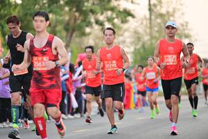 BIB: 2563, 26052, 20390
                            <button type="button" onclick="openModal(10755526)" class="btn btn-primary btn-sm float-right btn-popup" data-toggle="modal" data-target=".modal-high-quality">
                        <i class="fas fa-shopping-cart"></i> Add to Cart
                    </button>
                                            <button type="button" onclick="isThisMe(10755526, true)" class="btn btn-success btn-sm float-right btn-popup btn-isme hidden" data-toggle="tooltip" data-placement="bottom" title="นี่คือรูปของคุณใช่ไหม คลิกที่นี่เพื่อเอาเข้าอัลบั้ม">
                        <i class="fas fa-plus"></i> Add to album
                    </button>
                    <button type="button" onclick="isThisMe(10755526, false)" class="btn btn-warning btn-sm float-right btn-popup btn-isnotme hidden">
                        <i class="fas fa-ban"></i> Remove from album
                    </button>