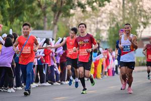 BIB: 22282, 14348, 25844
                            <button type="button" onclick="openModal(10757651)" class="btn btn-primary btn-sm float-right btn-popup" data-toggle="modal" data-target=".modal-high-quality">
                        <i class="fas fa-shopping-cart"></i> Add to Cart
                    </button>
                                            <button type="button" onclick="isThisMe(10757651, true)" class="btn btn-success btn-sm float-right btn-popup btn-isme hidden" data-toggle="tooltip" data-placement="bottom" title="นี่คือรูปของคุณใช่ไหม คลิกที่นี่เพื่อเอาเข้าอัลบั้ม">
                        <i class="fas fa-plus"></i> Add to album
                    </button>
                    <button type="button" onclick="isThisMe(10757651, false)" class="btn btn-warning btn-sm float-right btn-popup btn-isnotme hidden">
                        <i class="fas fa-ban"></i> Remove from album
                    </button>
