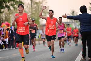 BIB: 21551, 21818
                            <button type="button" onclick="openModal(10753721)" class="btn btn-primary btn-sm float-right btn-popup" data-toggle="modal" data-target=".modal-high-quality">
                        <i class="fas fa-shopping-cart"></i> Add to Cart
                    </button>
                                            <button type="button" onclick="isThisMe(10753721, true)" class="btn btn-success btn-sm float-right btn-popup btn-isme hidden" data-toggle="tooltip" data-placement="bottom" title="นี่คือรูปของคุณใช่ไหม คลิกที่นี่เพื่อเอาเข้าอัลบั้ม">
                        <i class="fas fa-plus"></i> Add to album
                    </button>
                    <button type="button" onclick="isThisMe(10753721, false)" class="btn btn-warning btn-sm float-right btn-popup btn-isnotme hidden">
                        <i class="fas fa-ban"></i> Remove from album
                    </button>