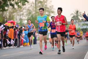 BIB: 1282, 21434, 2014
                            <button type="button" onclick="openModal(10751651)" class="btn btn-primary btn-sm float-right btn-popup" data-toggle="modal" data-target=".modal-high-quality">
                        <i class="fas fa-shopping-cart"></i> Add to Cart
                    </button>
                                            <button type="button" onclick="isThisMe(10751651, true)" class="btn btn-success btn-sm float-right btn-popup btn-isme hidden" data-toggle="tooltip" data-placement="bottom" title="นี่คือรูปของคุณใช่ไหม คลิกที่นี่เพื่อเอาเข้าอัลบั้ม">
                        <i class="fas fa-plus"></i> Add to album
                    </button>
                    <button type="button" onclick="isThisMe(10751651, false)" class="btn btn-warning btn-sm float-right btn-popup btn-isnotme hidden">
                        <i class="fas fa-ban"></i> Remove from album
                    </button>