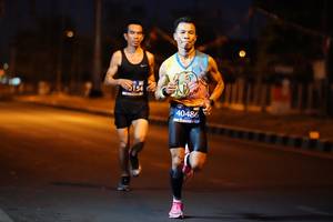BIB: 154, 40486
                            <button type="button" onclick="openModal(11138864)" class="btn btn-primary btn-sm float-right btn-popup" data-toggle="modal" data-target=".modal-high-quality">
                        <i class="fas fa-shopping-cart"></i> Add to Cart
                    </button>
                                            <button type="button" onclick="isThisMe(11138864, true)" class="btn btn-success btn-sm float-right btn-popup btn-isme hidden" data-toggle="tooltip" data-placement="bottom" title="นี่คือรูปของคุณใช่ไหม คลิกที่นี่เพื่อเอาเข้าอัลบั้ม">
                        <i class="fas fa-plus"></i> Add to album
                    </button>
                    <button type="button" onclick="isThisMe(11138864, false)" class="btn btn-warning btn-sm float-right btn-popup btn-isnotme hidden">
                        <i class="fas fa-ban"></i> Remove from album
                    </button>