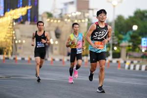 BIB: 40154, 985
                            <button type="button" onclick="openModal(12340816)" class="btn btn-primary btn-sm float-right btn-popup" data-toggle="modal" data-target=".modal-high-quality">
                        <i class="fas fa-shopping-cart"></i> Add to Cart
                    </button>
                                            <button type="button" onclick="isThisMe(12340816, true)" class="btn btn-success btn-sm float-right btn-popup btn-isme hidden" data-toggle="tooltip" data-placement="bottom" title="นี่คือรูปของคุณใช่ไหม คลิกที่นี่เพื่อเอาเข้าอัลบั้ม">
                        <i class="fas fa-plus"></i> Add to album
                    </button>
                    <button type="button" onclick="isThisMe(12340816, false)" class="btn btn-warning btn-sm float-right btn-popup btn-isnotme hidden">
                        <i class="fas fa-ban"></i> Remove from album
                    </button>