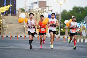 BIB: 2916
                            <button type="button" onclick="openModal(12340222)" class="btn btn-primary btn-sm float-right btn-popup" data-toggle="modal" data-target=".modal-high-quality">
                        <i class="fas fa-shopping-cart"></i> Add to Cart
                    </button>
                                            <button type="button" onclick="isThisMe(12340222, true)" class="btn btn-success btn-sm float-right btn-popup btn-isme hidden" data-toggle="tooltip" data-placement="bottom" title="นี่คือรูปของคุณใช่ไหม คลิกที่นี่เพื่อเอาเข้าอัลบั้ม">
                        <i class="fas fa-plus"></i> Add to album
                    </button>
                    <button type="button" onclick="isThisMe(12340222, false)" class="btn btn-warning btn-sm float-right btn-popup btn-isnotme hidden">
                        <i class="fas fa-ban"></i> Remove from album
                    </button>