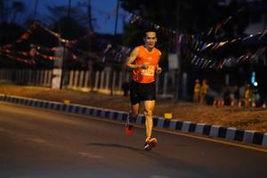 BIB: 21198
                            <button type="button" onclick="openModal(11186476)" class="btn btn-primary btn-sm float-right btn-popup" data-toggle="modal" data-target=".modal-high-quality">
                        <i class="fas fa-shopping-cart"></i> Add to Cart
                    </button>
                                            <button type="button" onclick="isThisMe(11186476, true)" class="btn btn-success btn-sm float-right btn-popup btn-isme hidden" data-toggle="tooltip" data-placement="bottom" title="นี่คือรูปของคุณใช่ไหม คลิกที่นี่เพื่อเอาเข้าอัลบั้ม">
                        <i class="fas fa-plus"></i> Add to album
                    </button>
                    <button type="button" onclick="isThisMe(11186476, false)" class="btn btn-warning btn-sm float-right btn-popup btn-isnotme hidden">
                        <i class="fas fa-ban"></i> Remove from album
                    </button>
